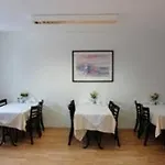 B&d Hotel 2*