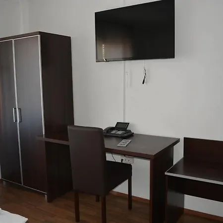 Hotel B&d 2*